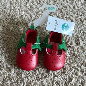 Cat and Jack Strawberry shoes 0-3M NWT